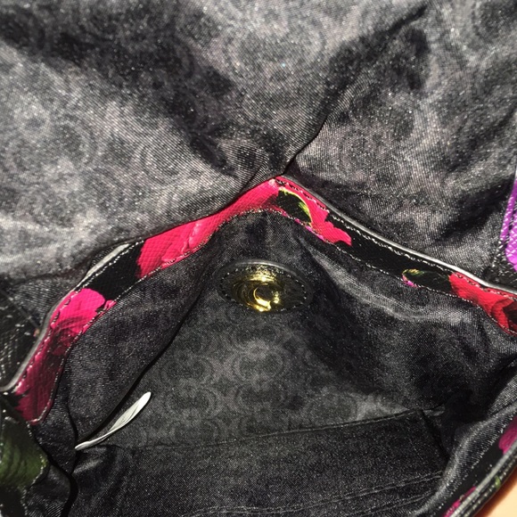 Floral clutch - Picture 4 of 4